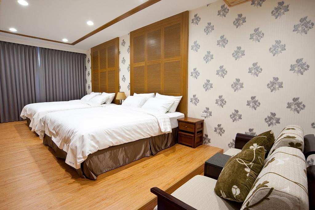 Flower Style B&B Donggang Esterno foto